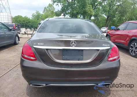 2015 Mercedes-Benz C 300 4Matic/Luxury 4Matic/Sport 4Matic из США, поврежденный, VIN 55SWF4KB2FU037297